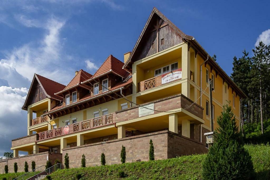 F&M Apartman Egerszalók Exterior foto